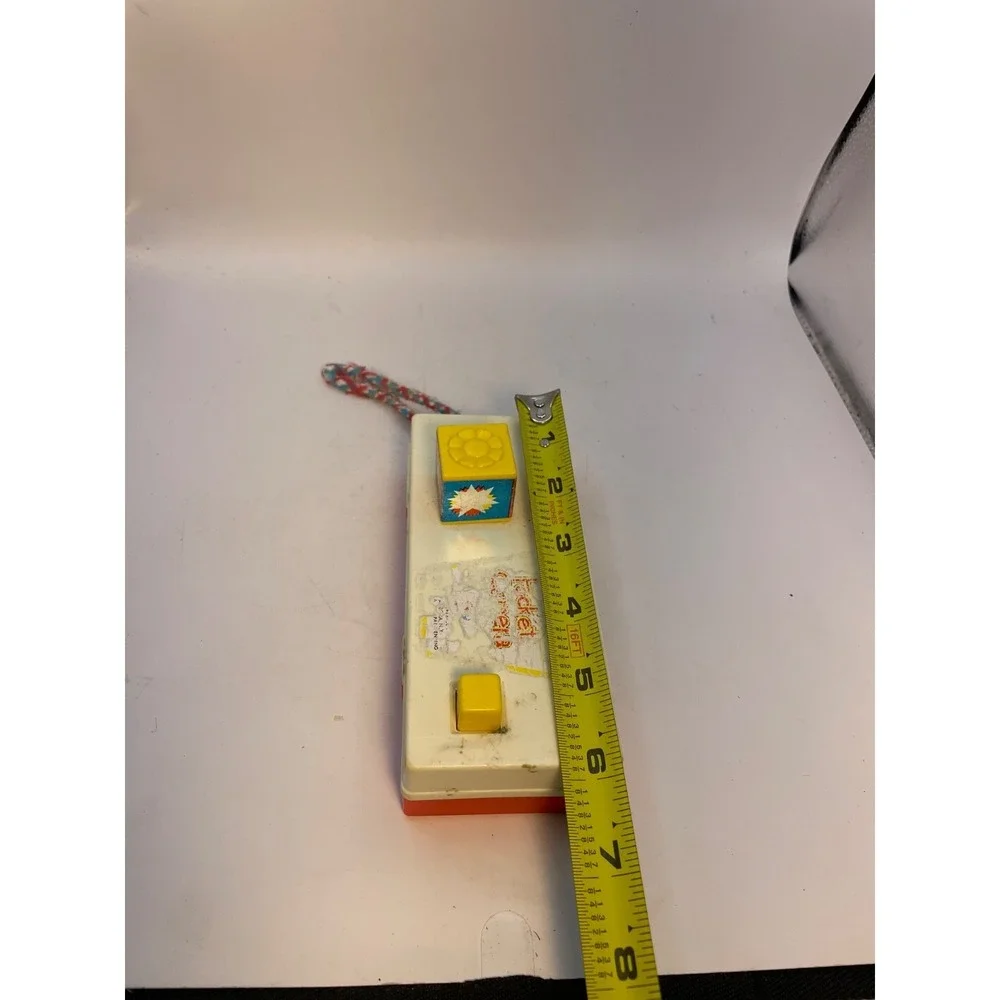 Vintage Fisher Price Toy Pocket Camera 1974 #464 Instamatic Zoo Pictures Works